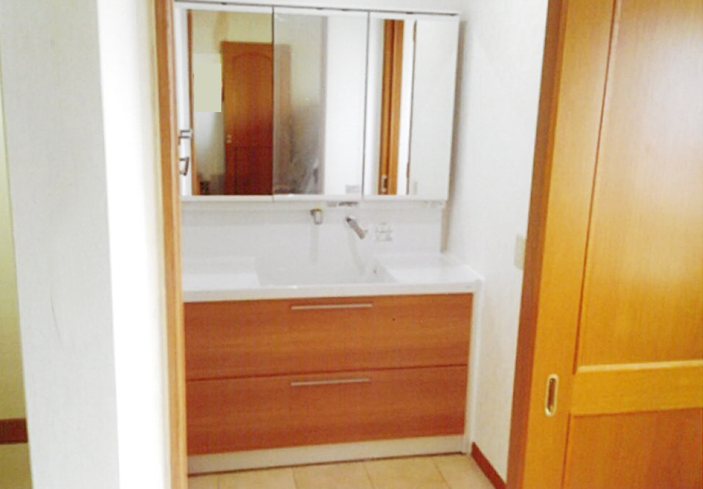 洗面化粧台交換リフォーム工事